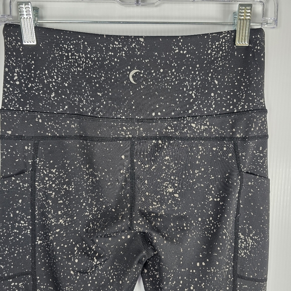 Zyia Active Women's Black Reflective Pocket Light n Tight Hi-Rise 7/8 Size 6-8 - Picture 13 of 16